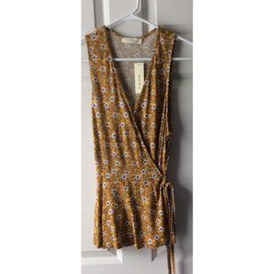 NWT Elodie Wrap Around  Top - Medium